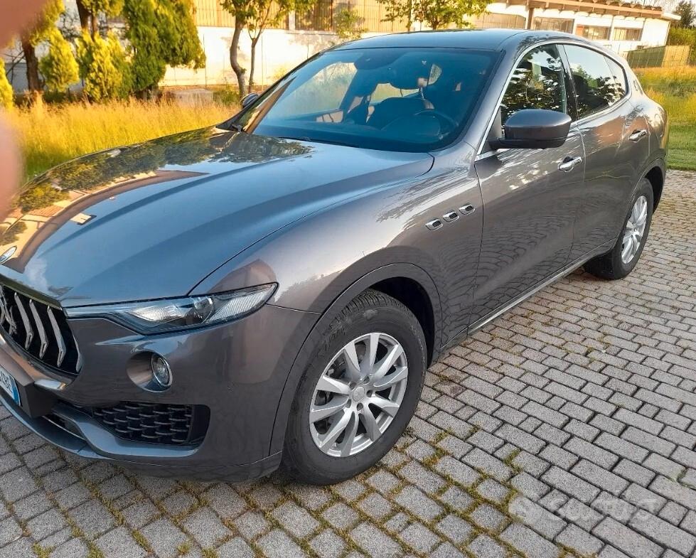 Maserati Levante 3.0 Diesel - Pochi Km