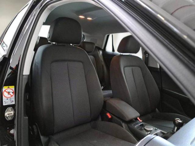 AUDI Q2 30 TDI Business