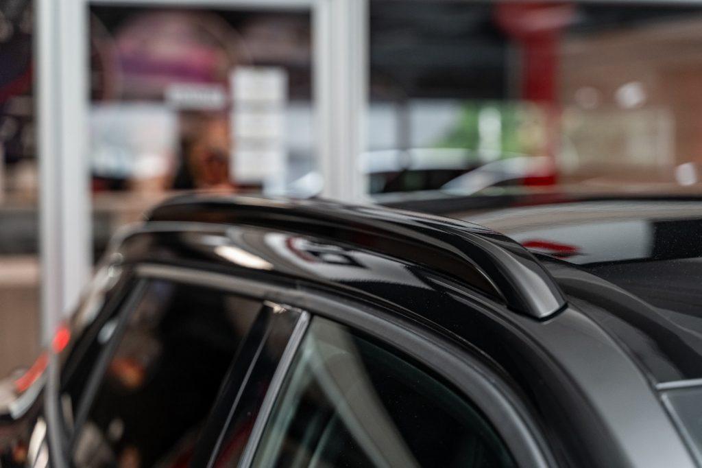 PEUGEOT 2008 motore elettrico 136 CV Allure Pack