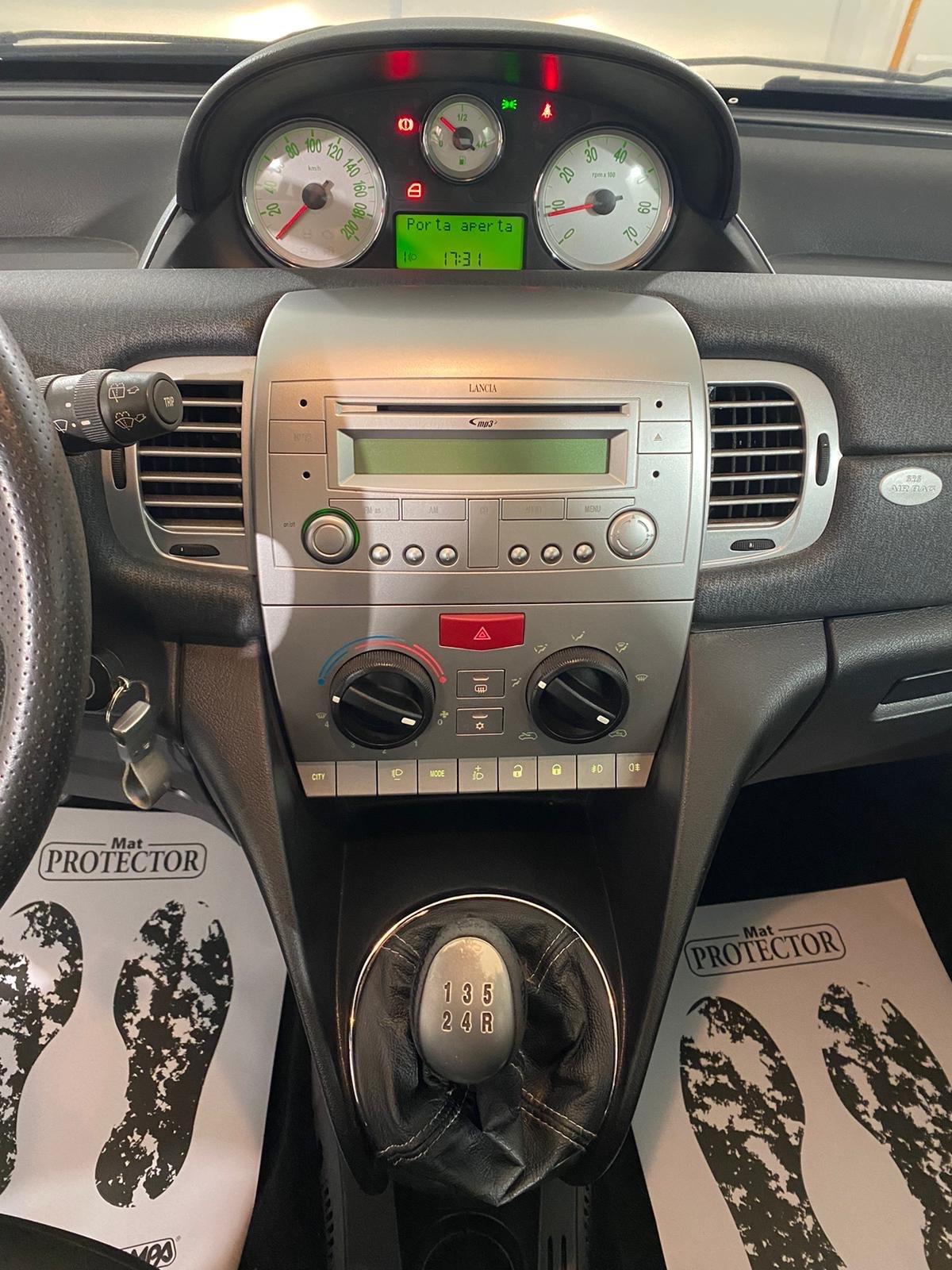 Lancia Ypsilon 1.2 69 CV A*NEOPATENTATI*