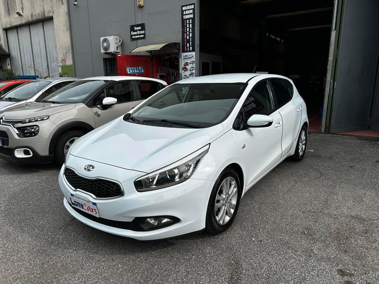 Kia Ceed cee'd 1.6 CRDi 110 CV 5 porte Cool