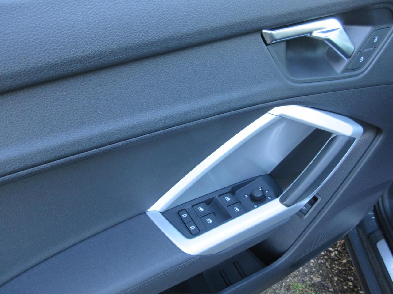 Audi Q3 35 2.0 tdi Business Advanced quattro s-tronic