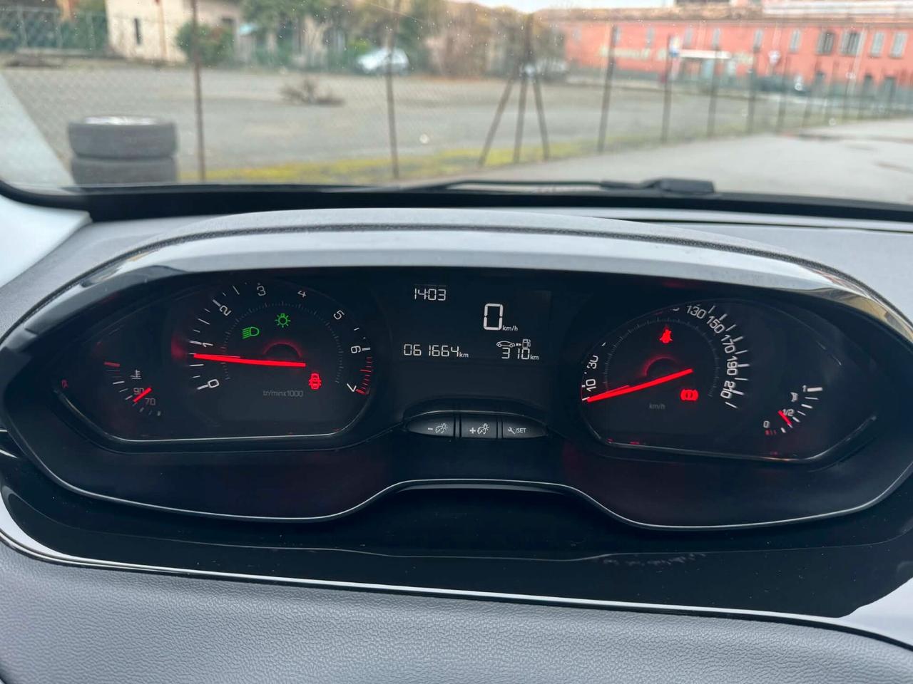 Peugeot 208 Anno 2012 1.2 Benzina 62.000 KM