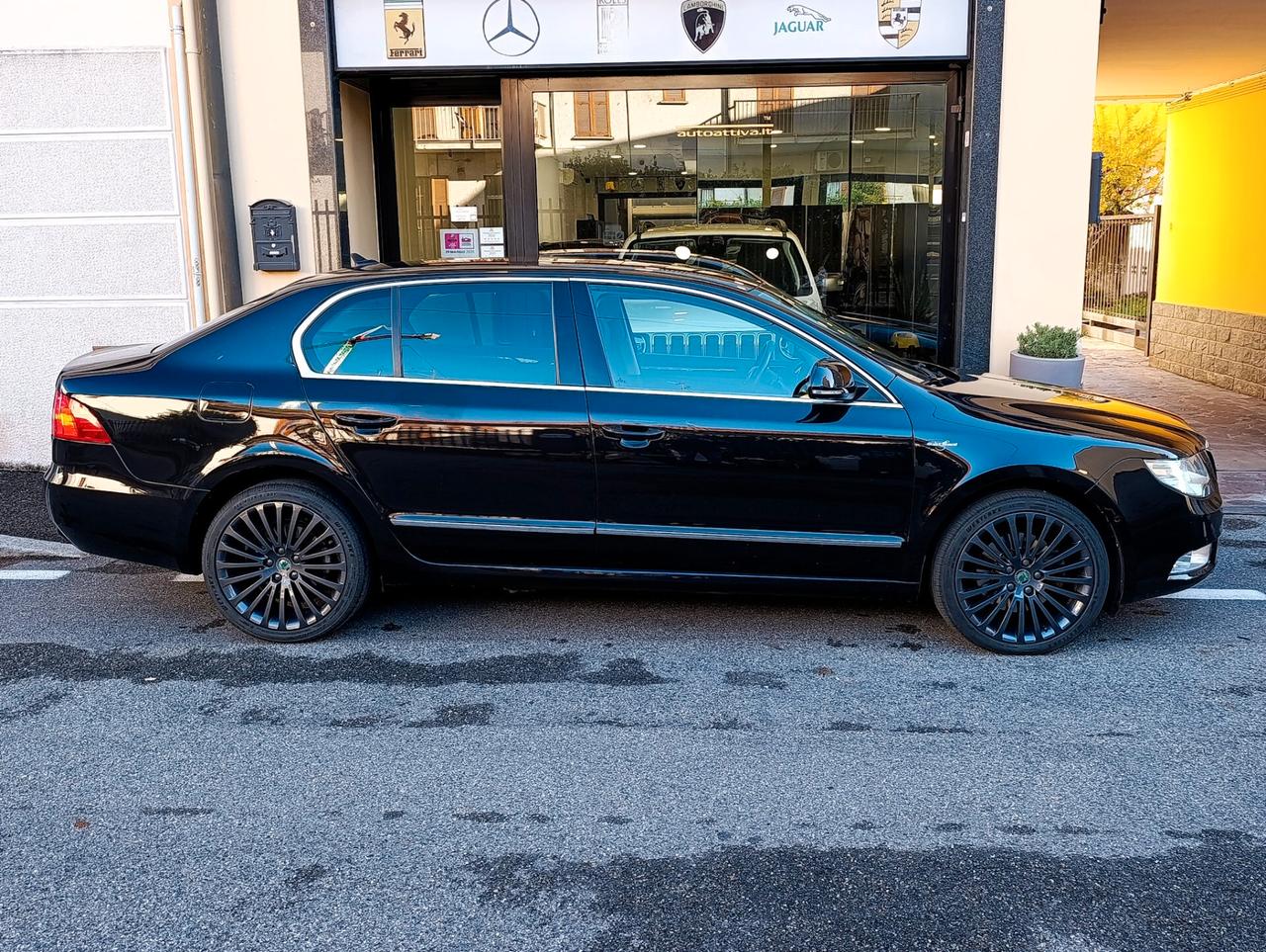 Skoda Superb 2.0 TDI CR 170CV DSG Laurin&Klement