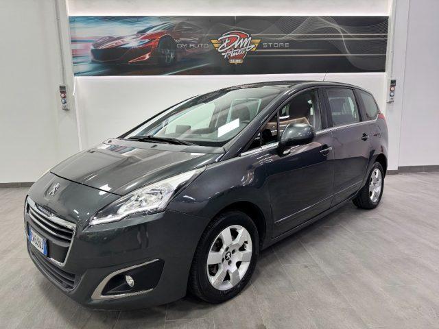 PEUGEOT 5008 1.6 HDi 115CV Business