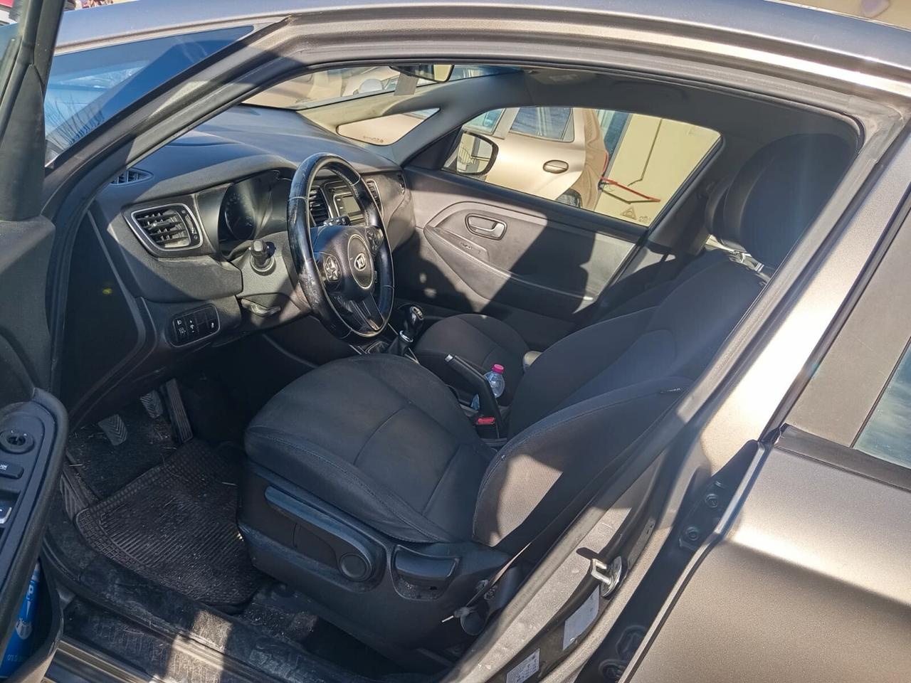 Kia Carens 1.7 CRDi 115 CV Cool