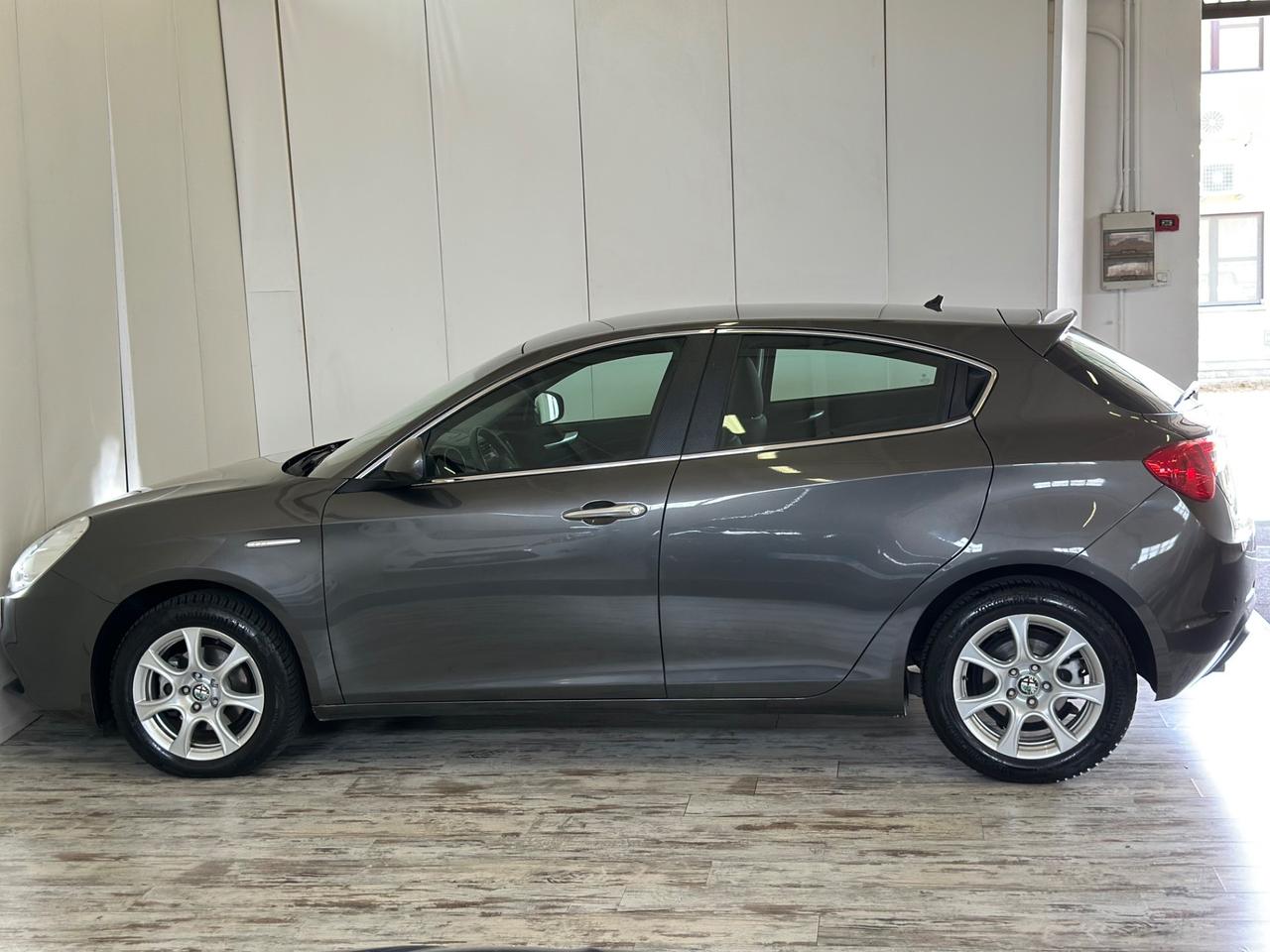 Alfa Romeo Giulietta 1.4 GPL Distinctive Ok Neopatentati