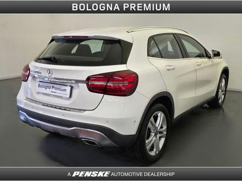 Mercedes-Benz GLA GLA 200 d Automatic Sport