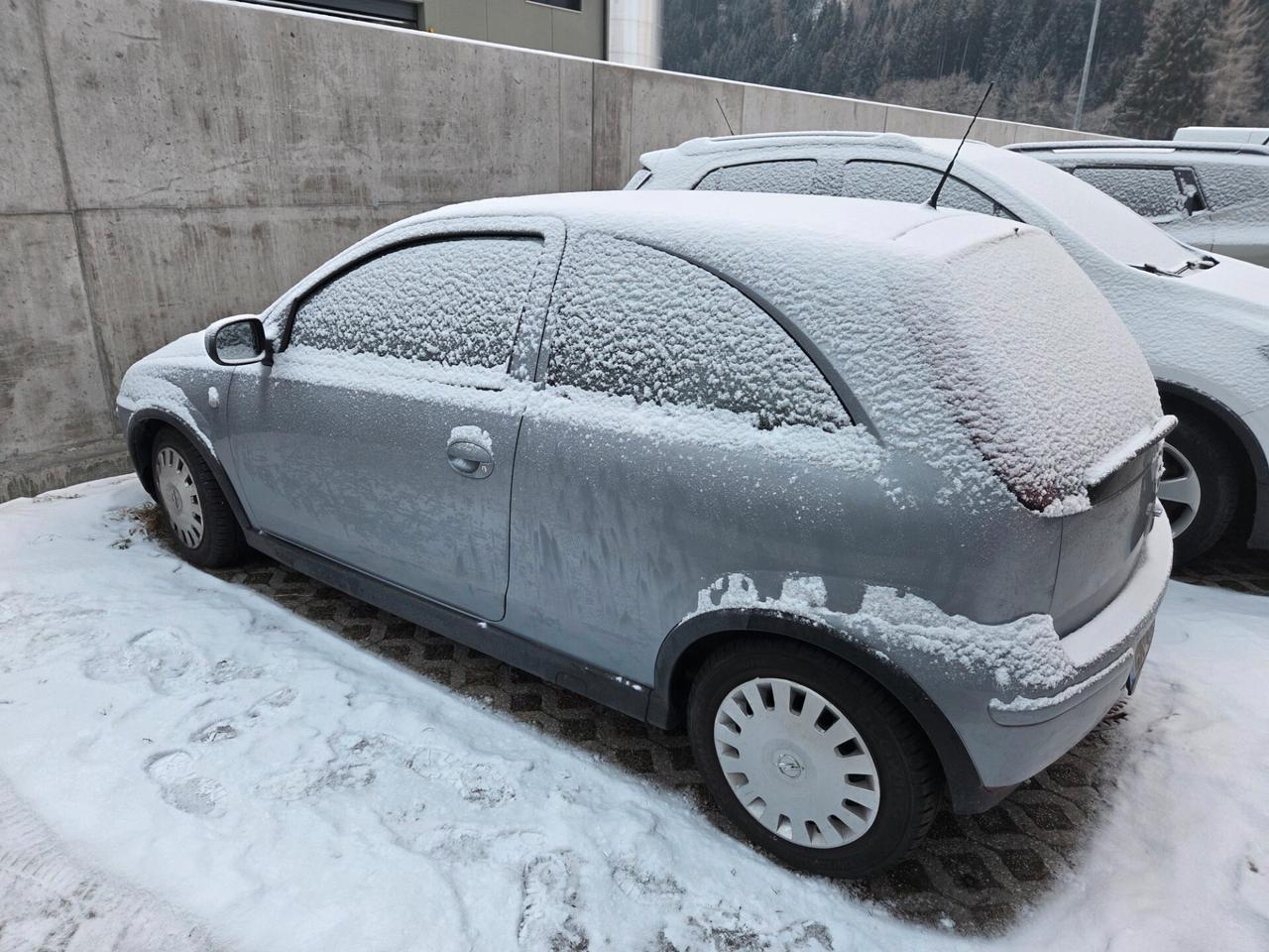 Opel Corsa 1.0i 12V cat 3 porte