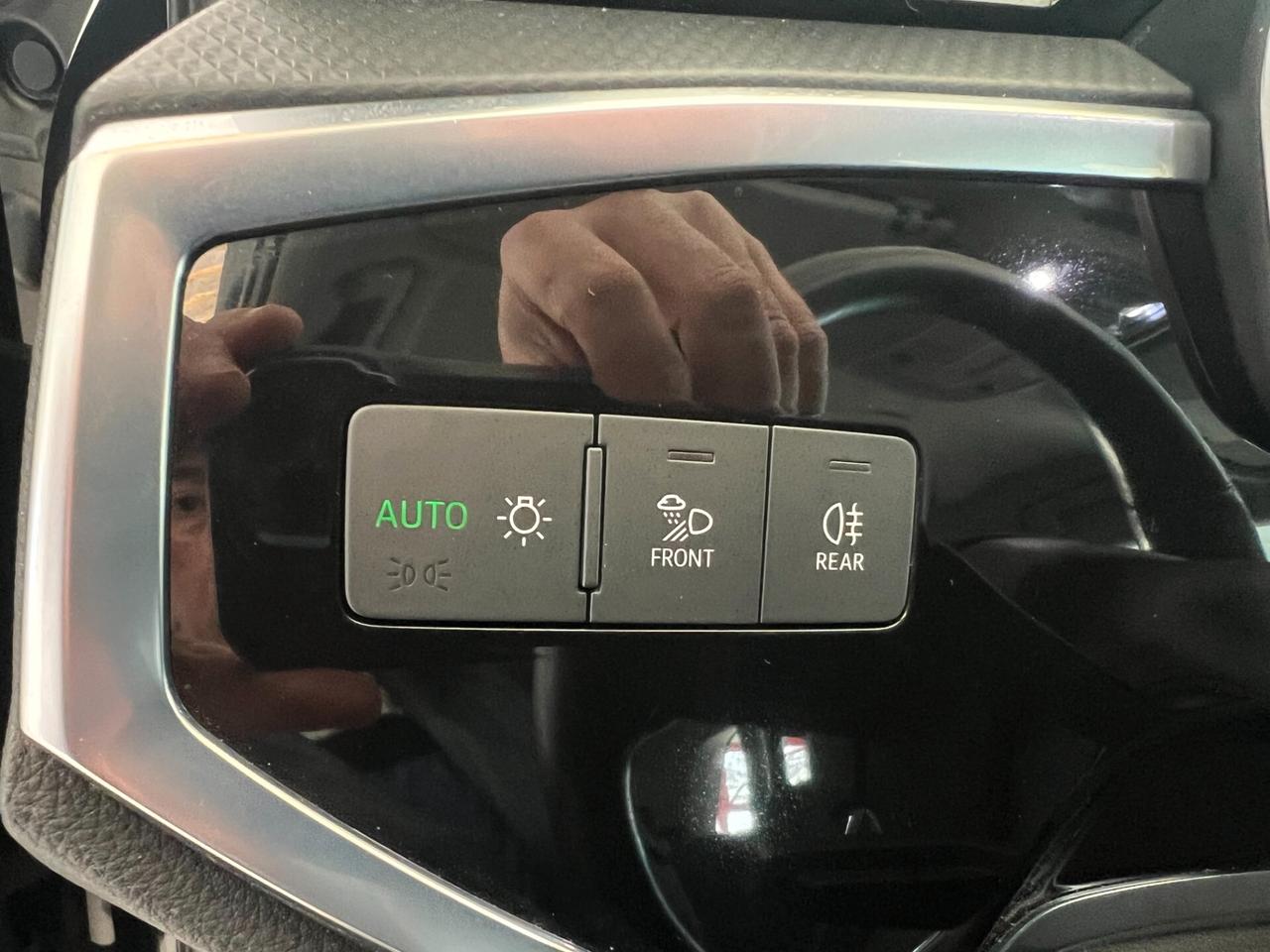 Audi Q3 35 TDI S tronic Business Advanced solo 73.543km tagliandati audi