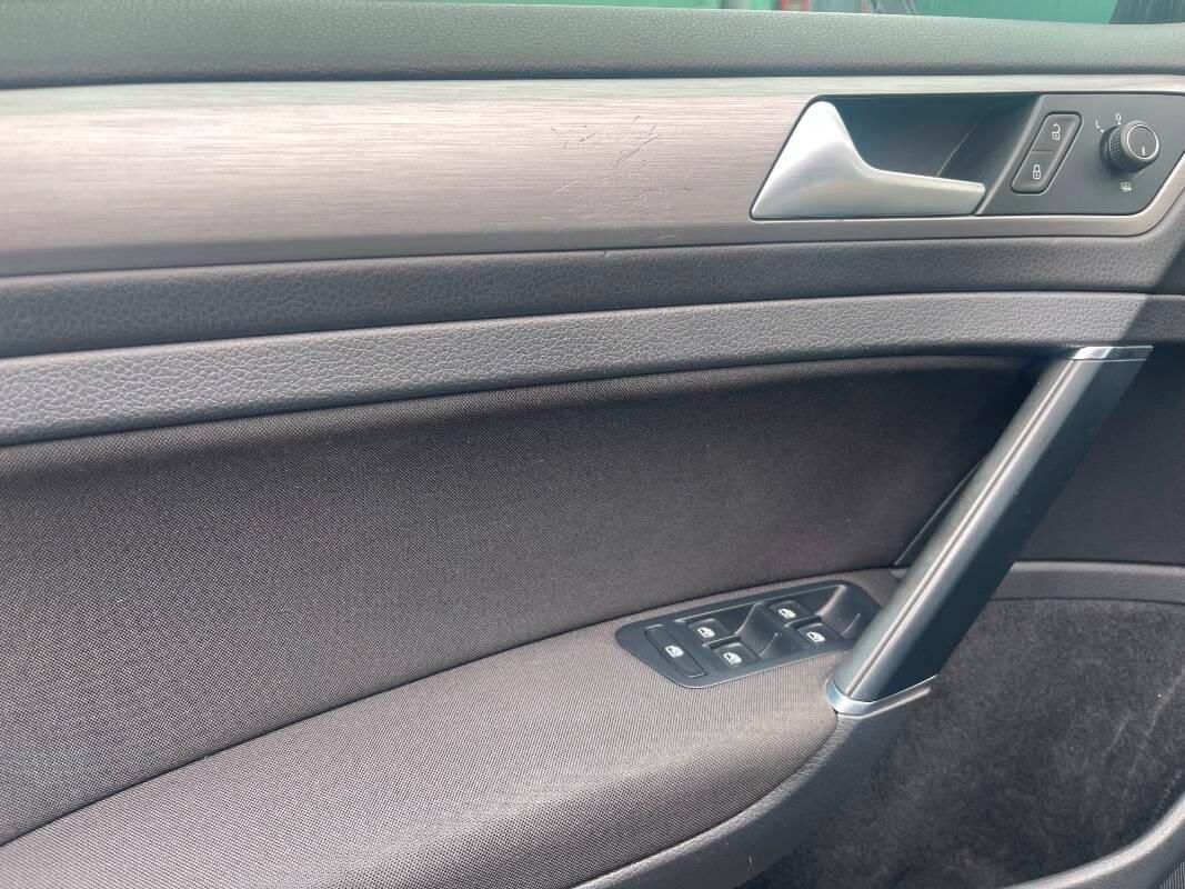 Volkswagen Golf Variant 1.6 tdi Comfortline Business 110cv dsg