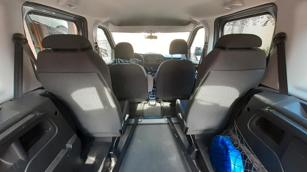Doblo trasporto disabile pianale ribassato