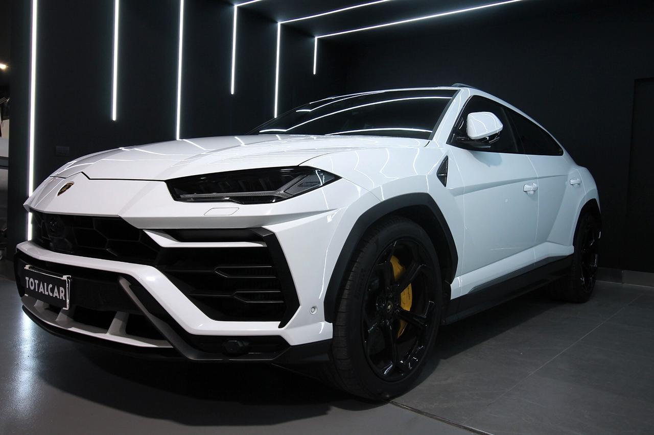 LAMBORGHINI URUS 4.0 650 CV