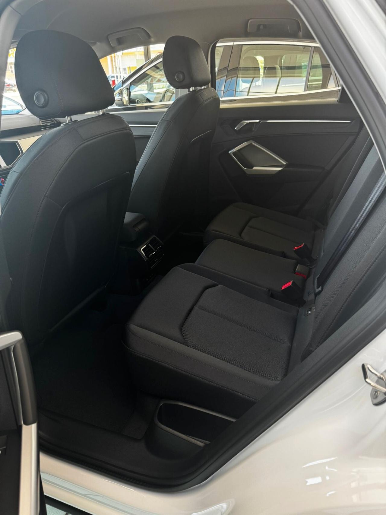 Audi Q3 SPB 35 TDI S tronic Business Plus