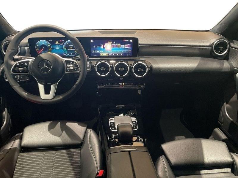 Mercedes-Benz CLA Shooting Brake 180 Sport auto
