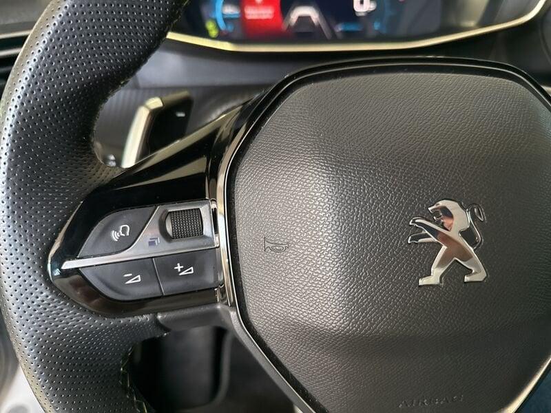 Peugeot 2008 BlueHDi 130 S&S EAT8 GT