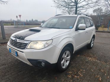 SUBARU FORESTER 2,0 4X4 DIESEL-GANCIO DI TRAINO