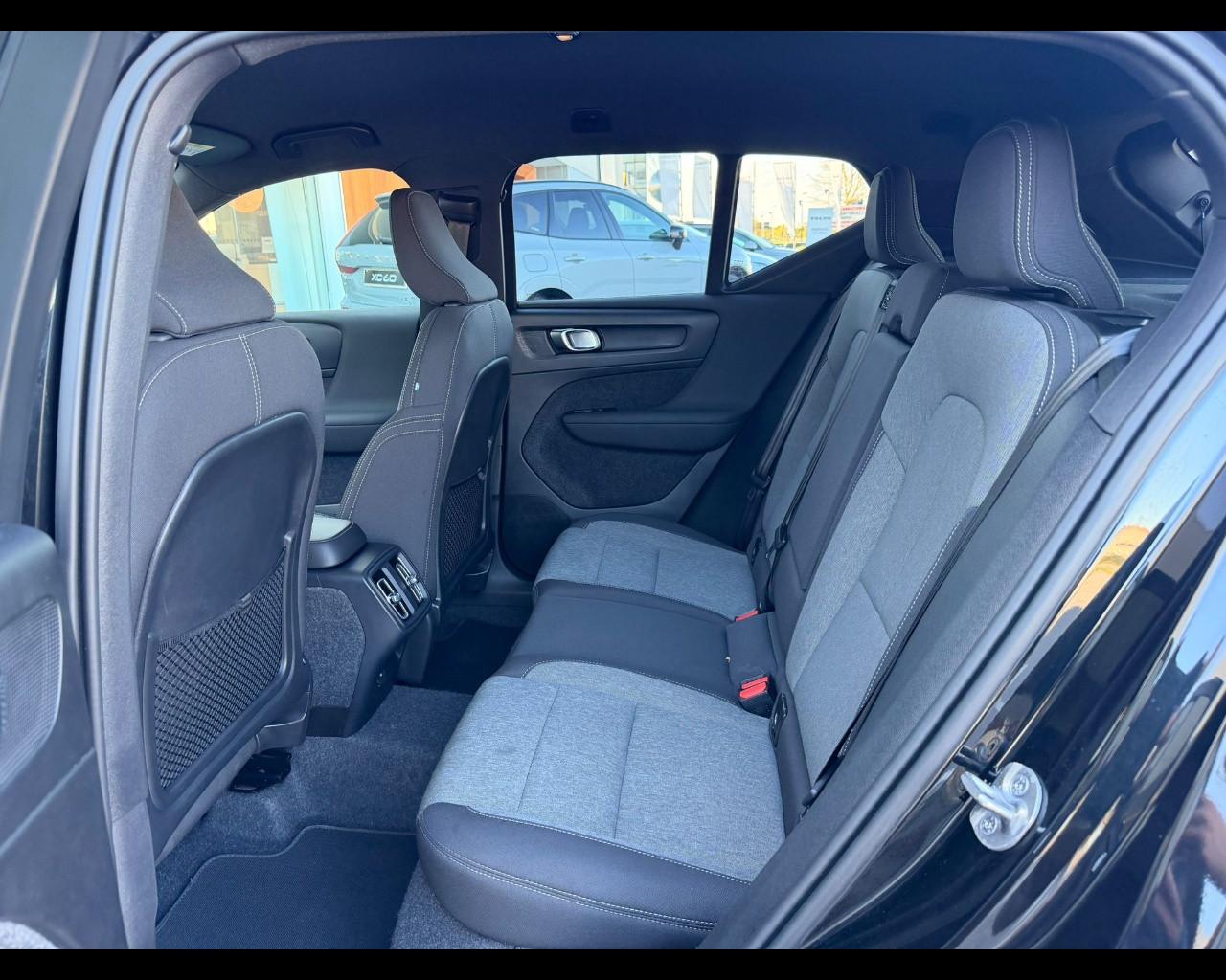 VOLVO XC40 B3 CORE AUTO
