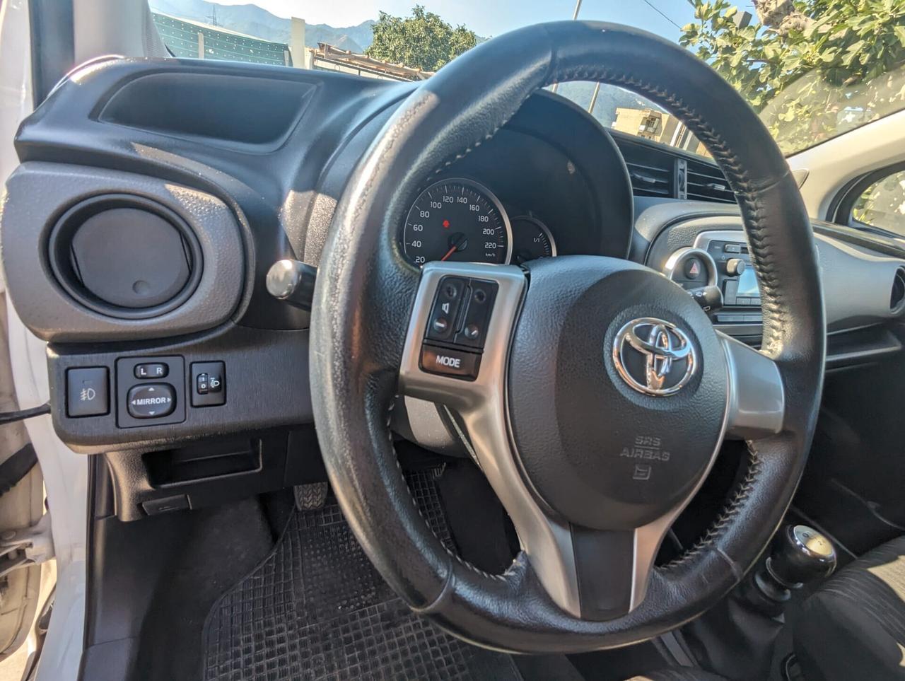 Toyota Yaris 1.4 D-4D 5 porte Lounge