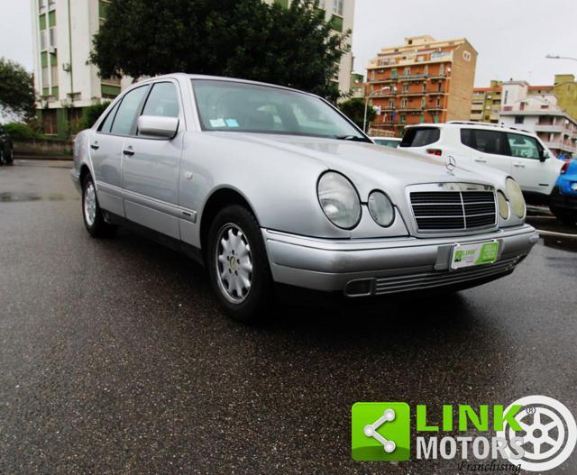 MERCEDES-BENZ E 200 cat Elegance