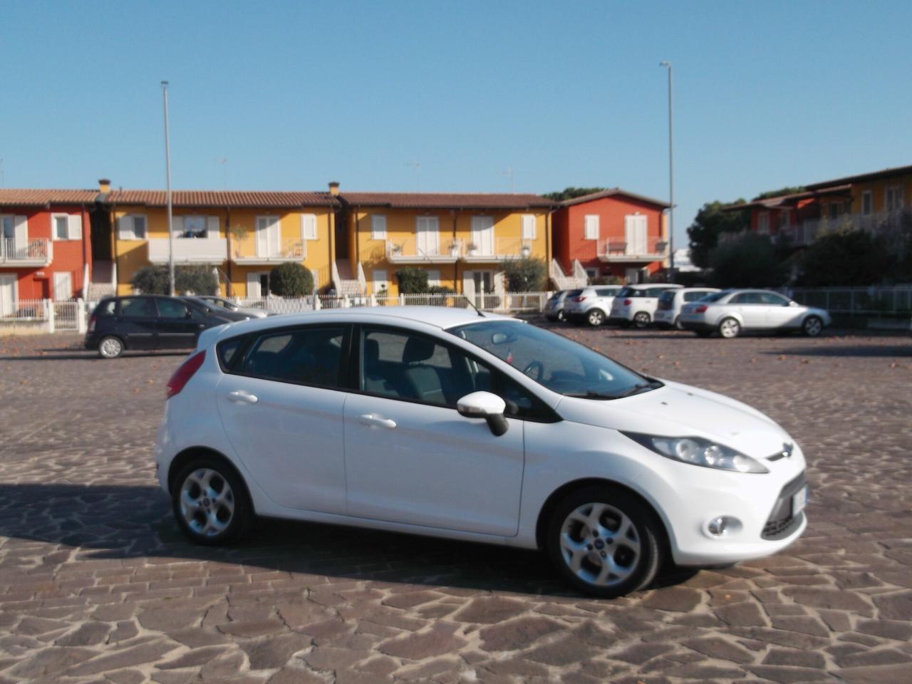 Ford Fiesta 1.4 GPL Neopatentati 2012