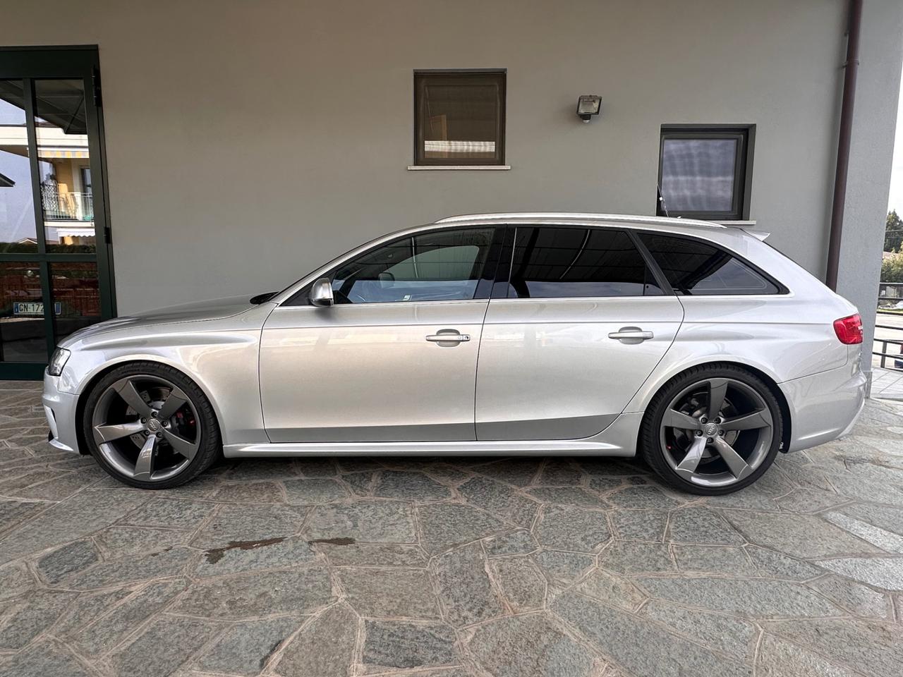 Audi RS4 Avant 4.2 fsi quattro s-tronic