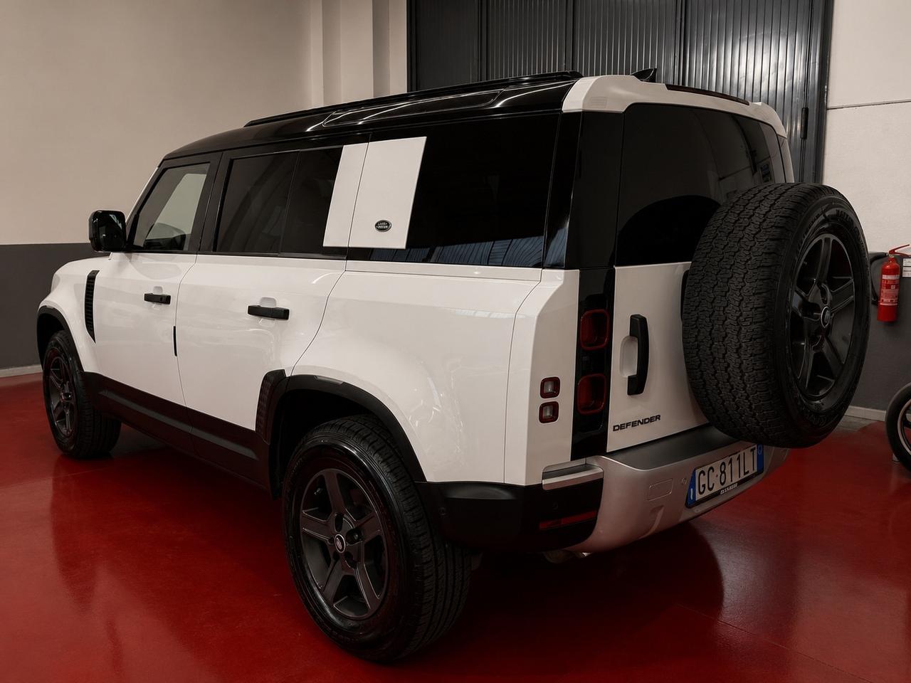 Land Rover Defender 110 3.0D I6 250 CV AWD Auto X-Dynamic HSE