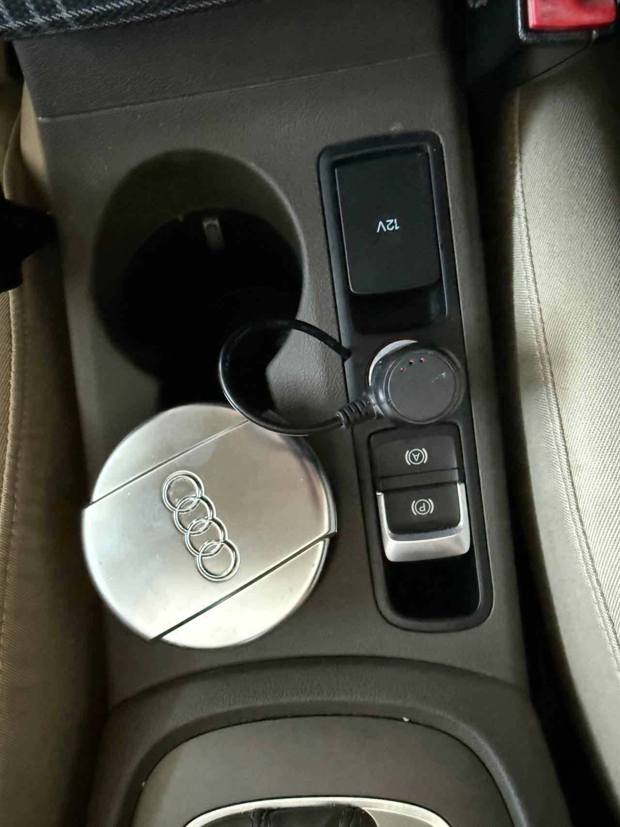Audi Q3 2.0 TDI quattro S tronic Business Plus