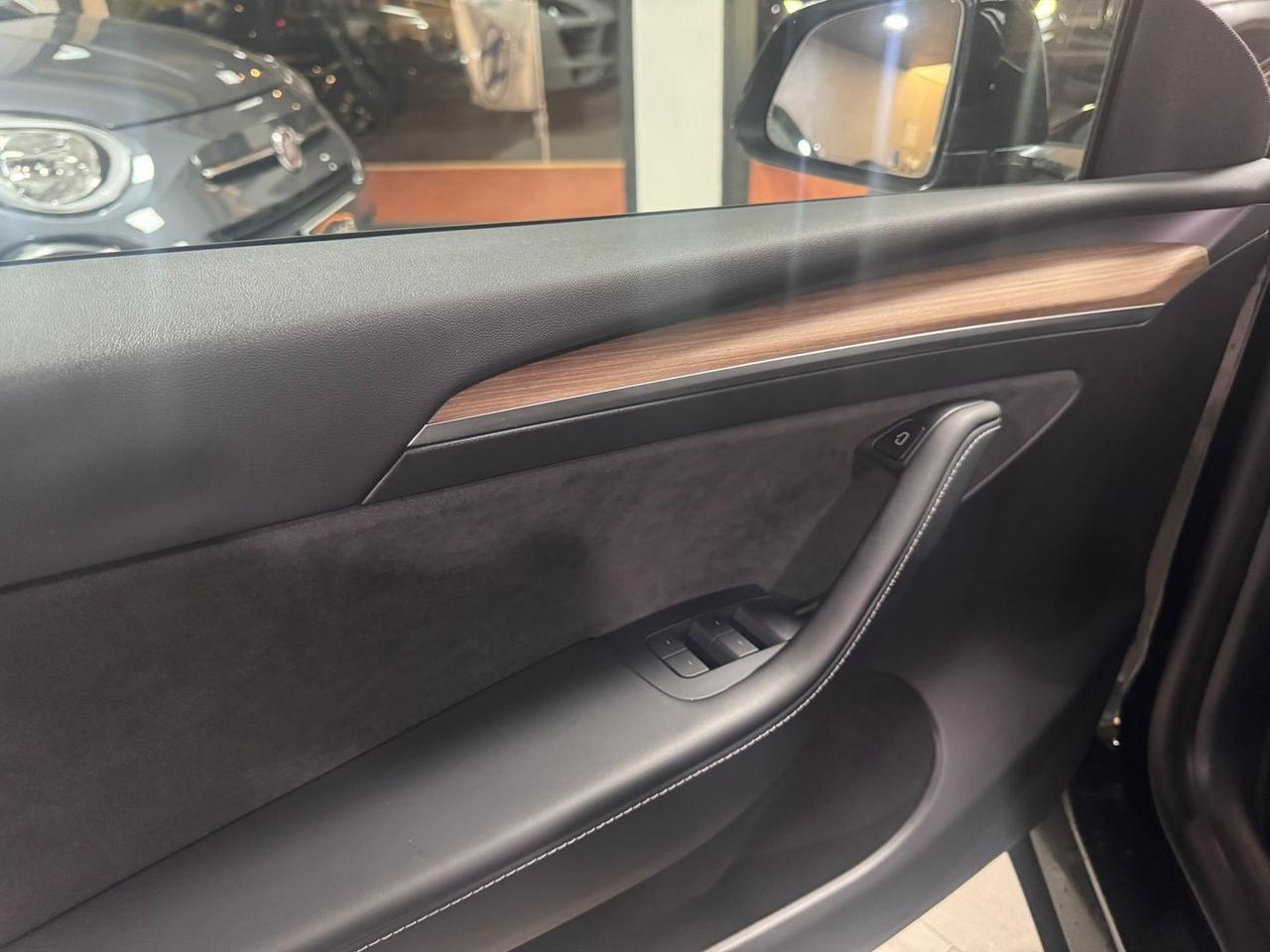 Tesla Model Y -- Standard Range / Standard S #8355