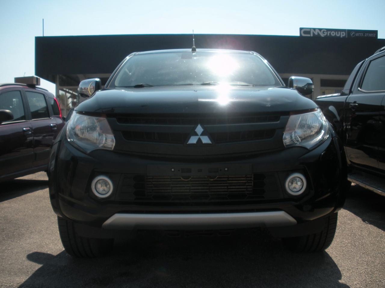 Mitsubishi L200 2.4 DI-D/181CV Double Cab Intense PACK-BLACK