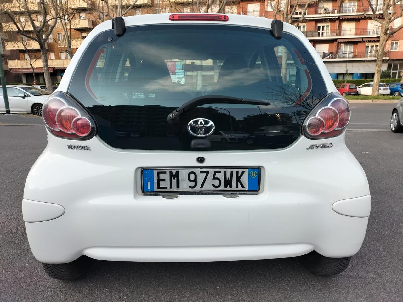 Toyota Aygo 1.0 VVT-i 69 CV 5 porte x-cool MMT