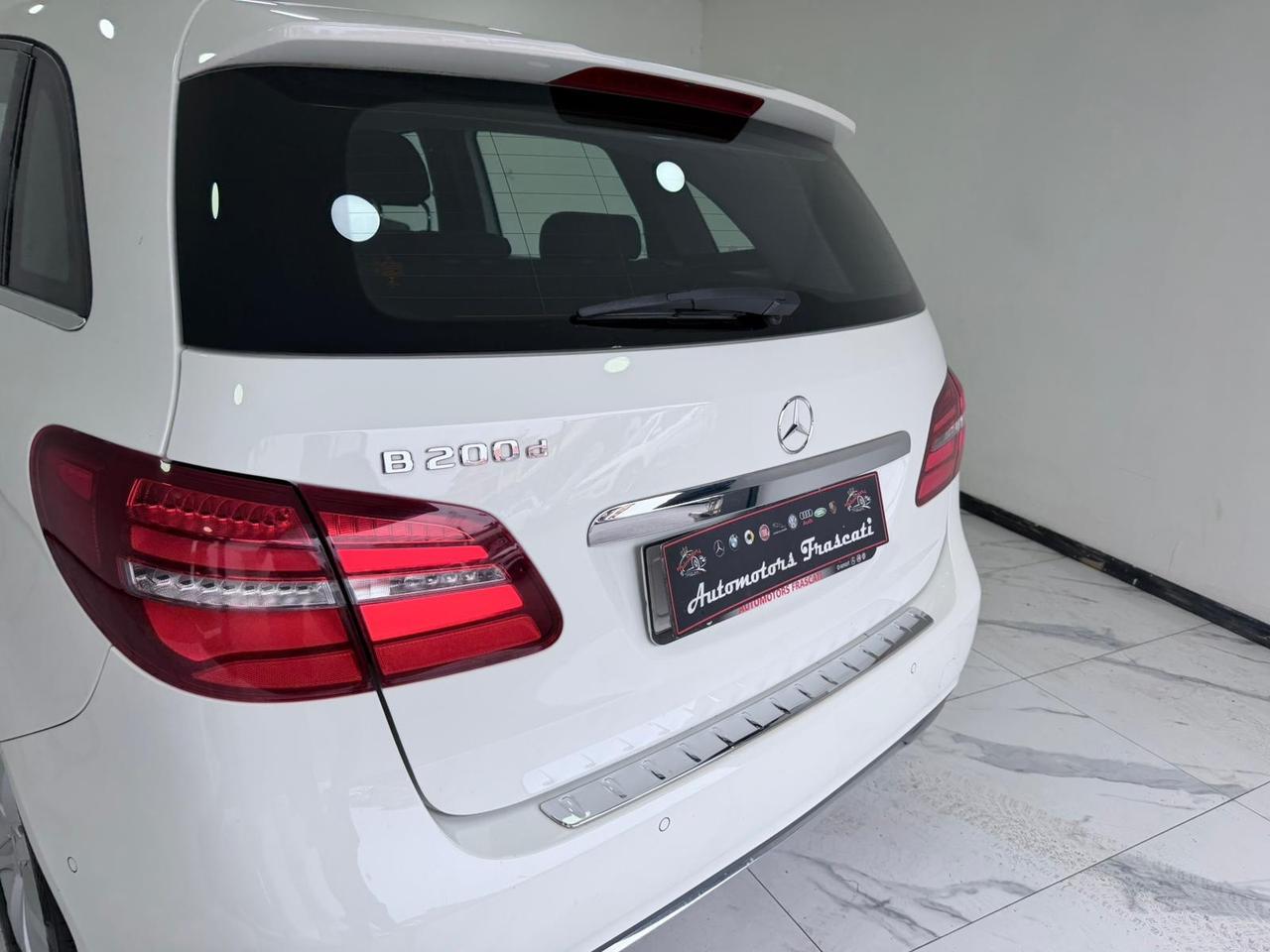 Mercedes-benz B 200 d Automatic -GARANTITA-LED-2018