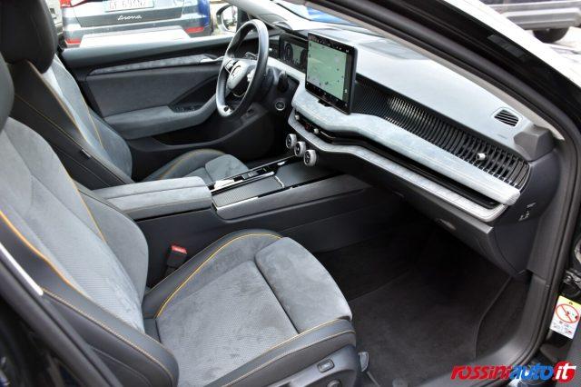 SKODA Superb 2.0 TDI 150 CV DSG STYLE + R18 + ALCANTARA LOUNGE