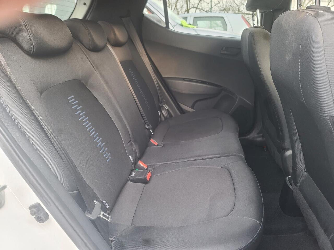 Hyundai i10 1.0 BENZ SOLO 20.000KM