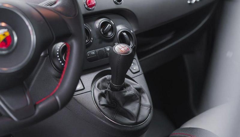 Abarth 695 ABARTH 695 BIPOSTO