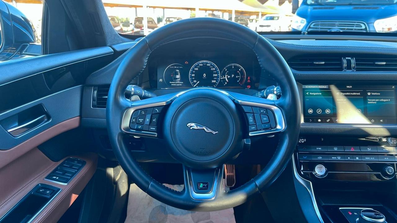 Jaguar XF 2.0 D 180 CV aut. R-Sport