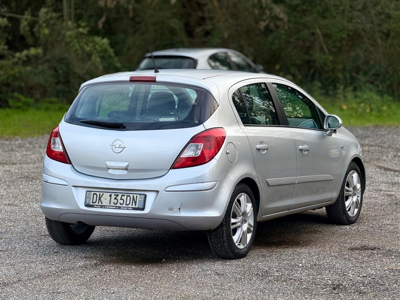 Opel Corsa 1.2 5 porte Cosmo
