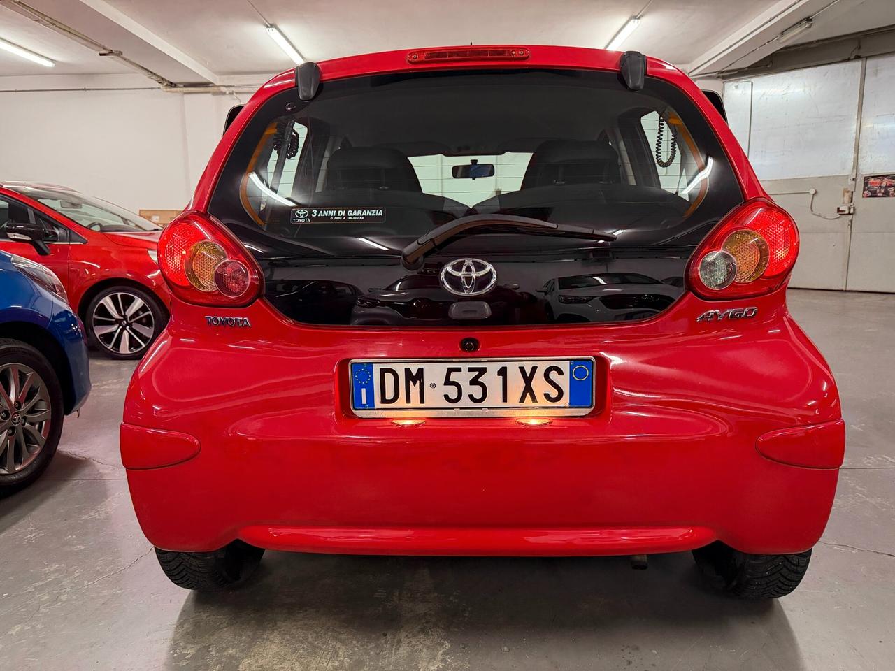 Toyota Aygo 1.0 12V VVT-i 5 porte Sol