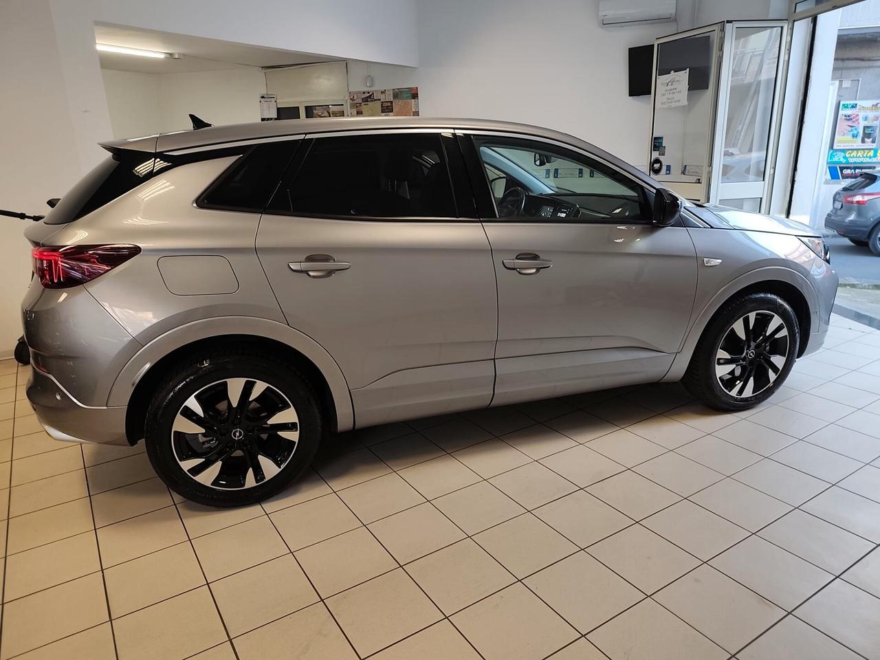 Opel Grandland 1.5 diesel Ecotec aut. Business Elegance