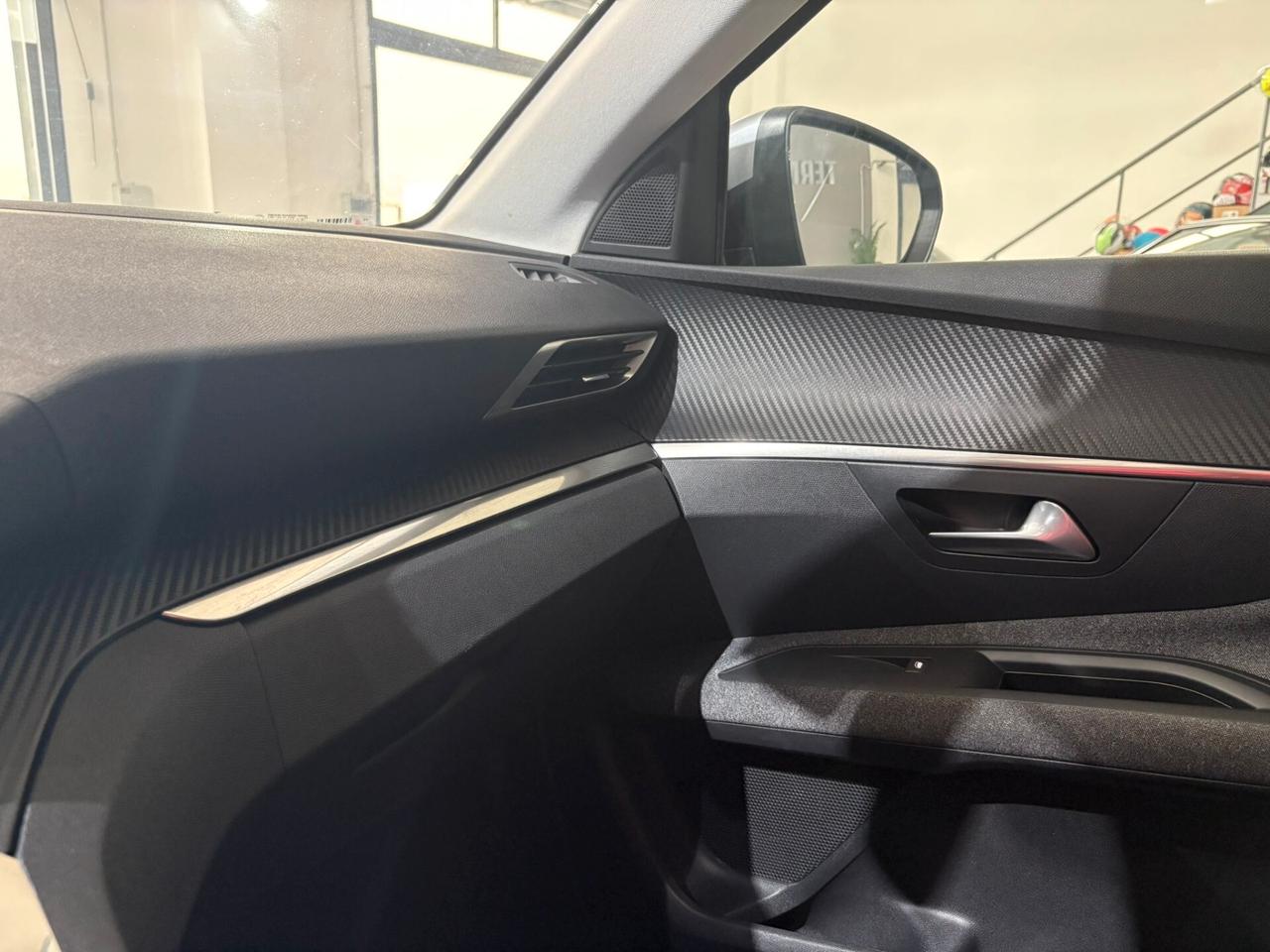 Peugeot 3008 BlueHDi 130 S&S EAT8 Active Pack