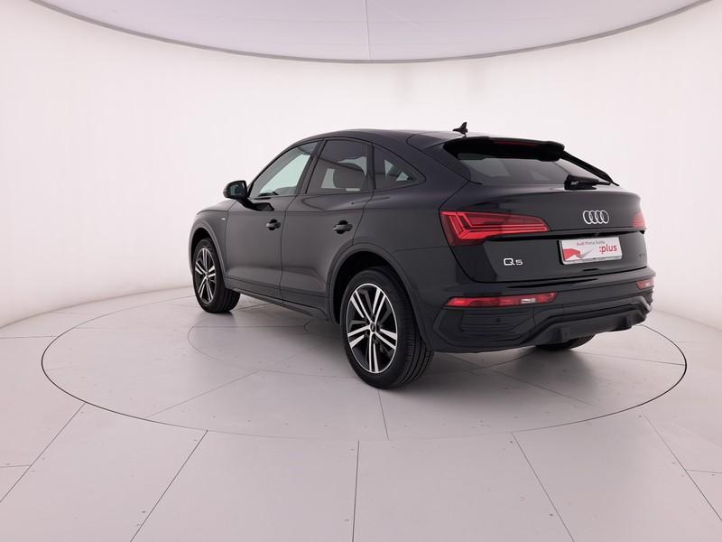 Audi Q5 sportback 40 2.0 tdi mhev 12v s line plus quattro s-tronic