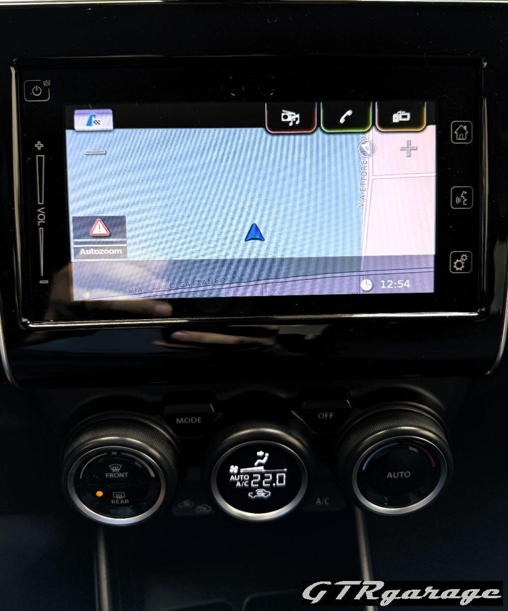 SUZUKI - Swift - 1.2 Hybrid Top