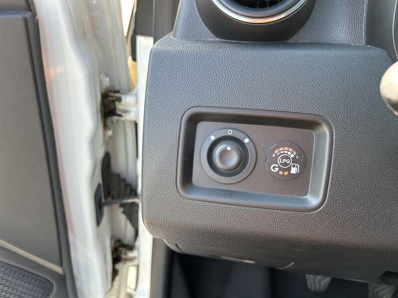 Dacia Duster II 2018 1.0 tce Comfort Eco-g 4x2 100cv