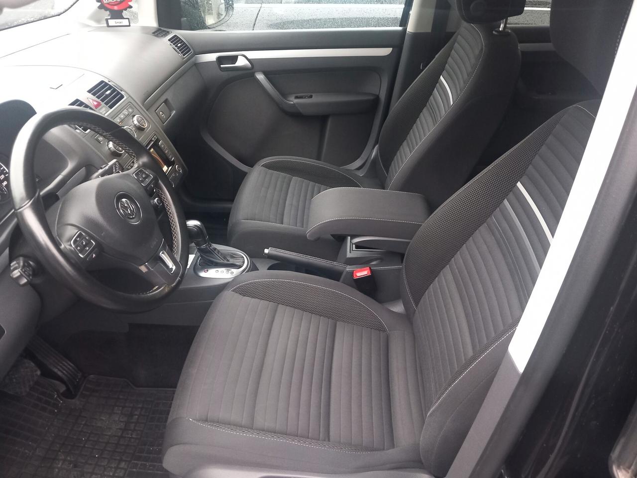 Volkswagen Touran 2.0 TDI 140 CV DSG Highline