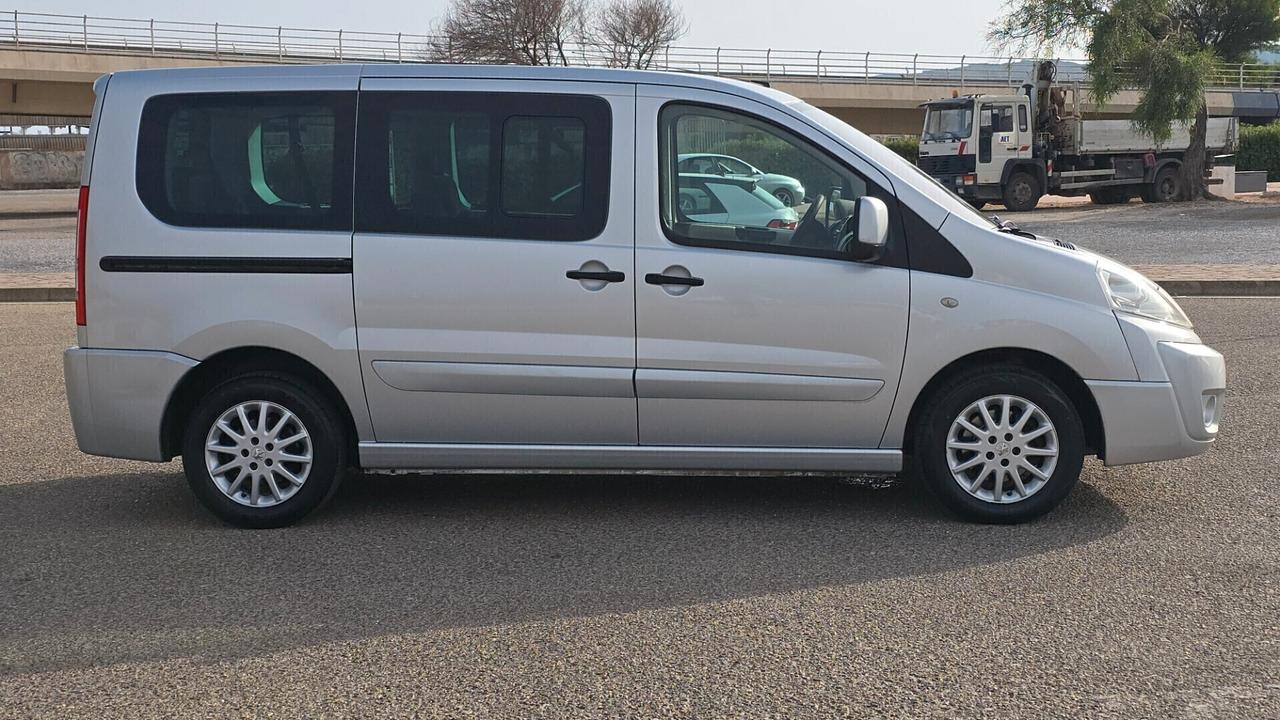 Peugeot Expert Tepee 2.0 HDi 120CV Pedana disabili 8 Posti