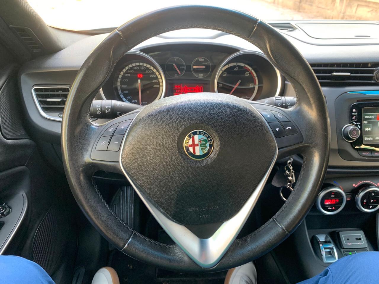 Alfa Romeo Giulietta 2.0 JTDm-2 150 CV Distinctive