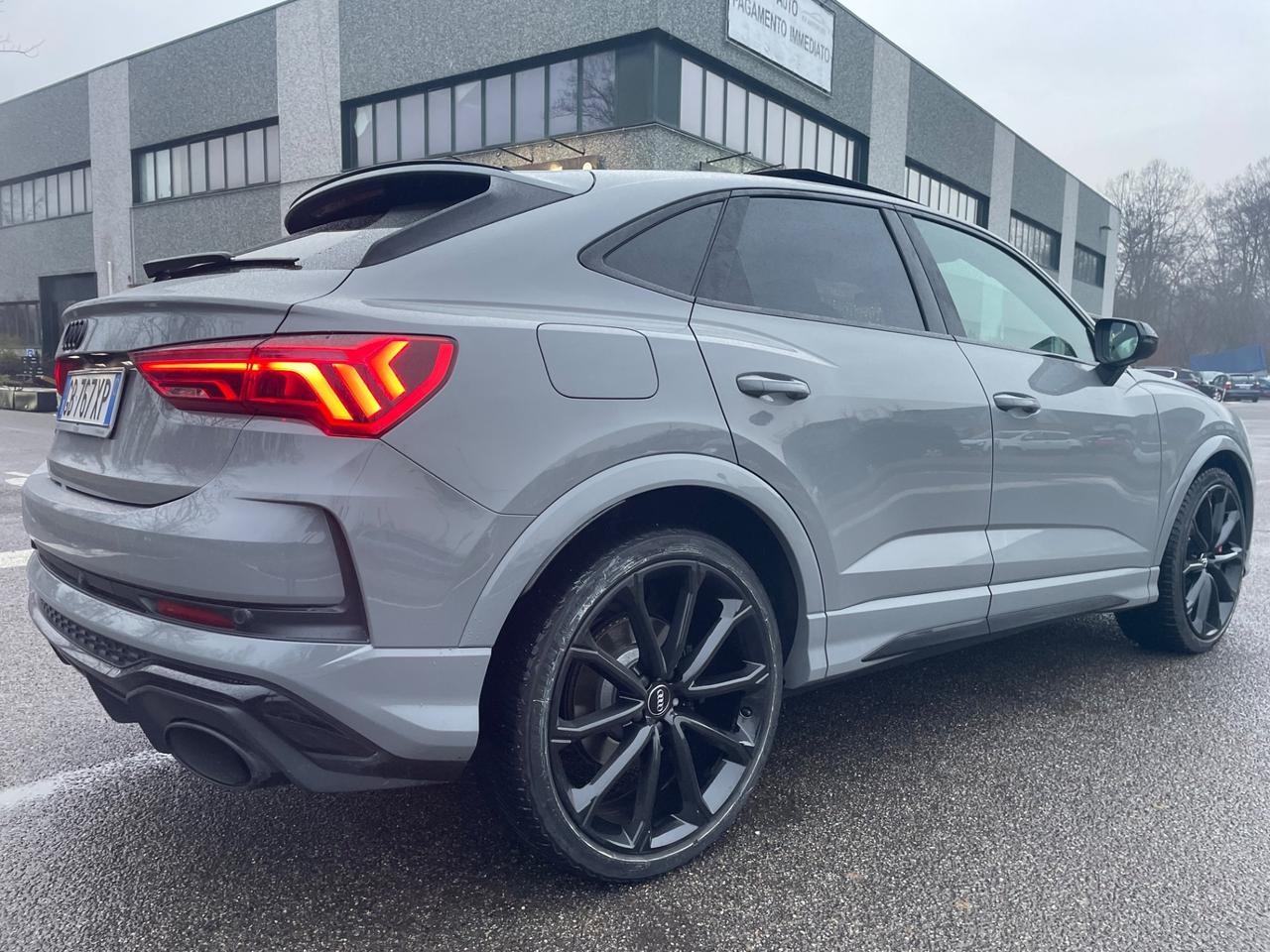 Audi RSQ3 SPB quattro*Automatik*Navi*Pelle