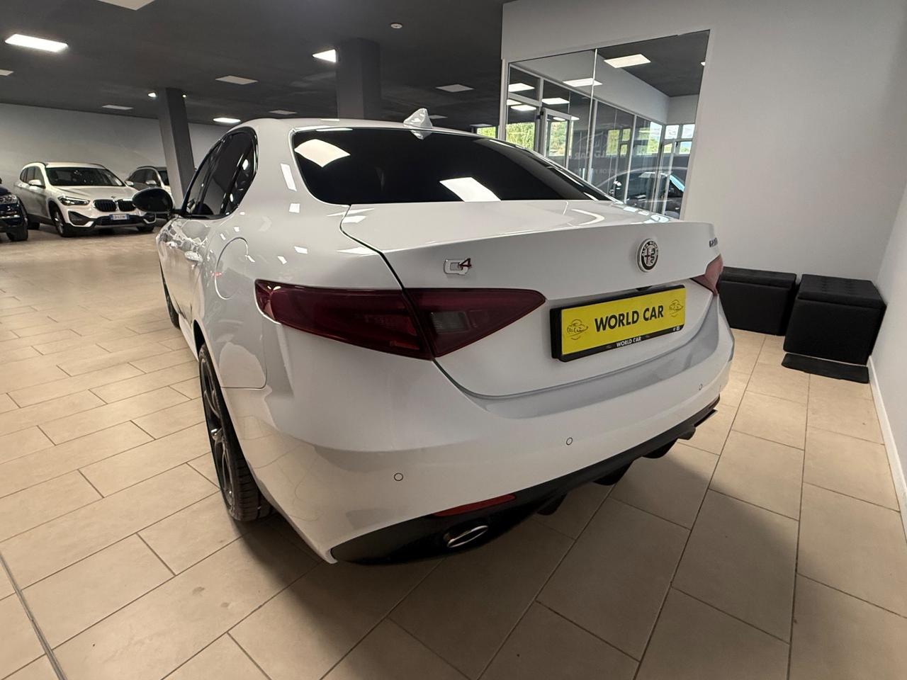 Alfa Romeo Giulia 2.2 Turbodiesel 210 CV AT8 AWD Q4 Veloce