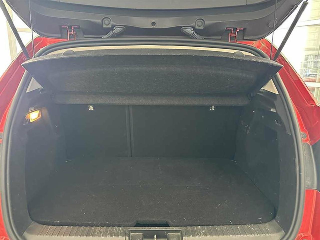 Renault Captur 1.6 e-tech hybrid intens 145cv auto