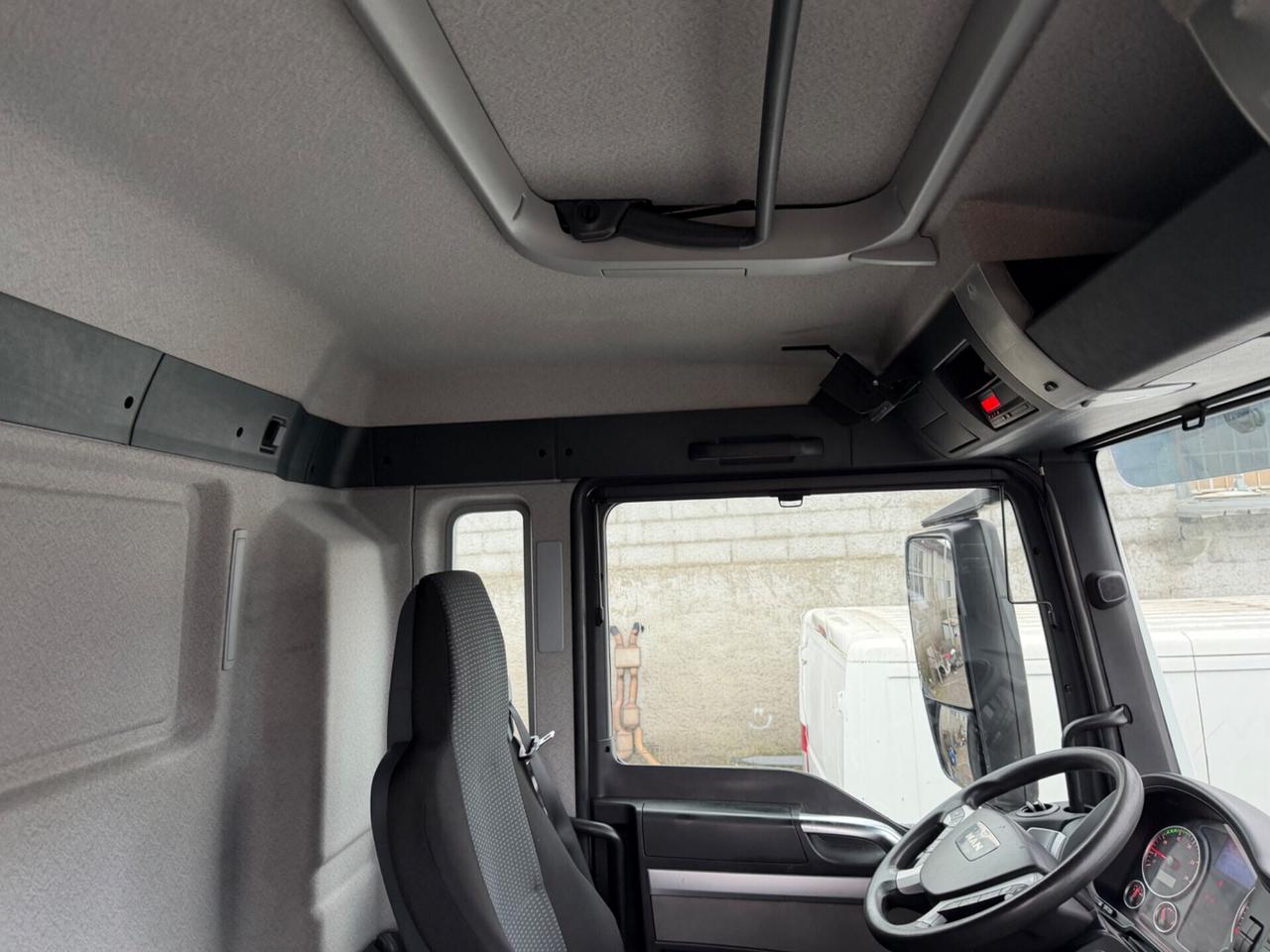 Man tgs 18.440 euro6 motore d26. 2015 manuale